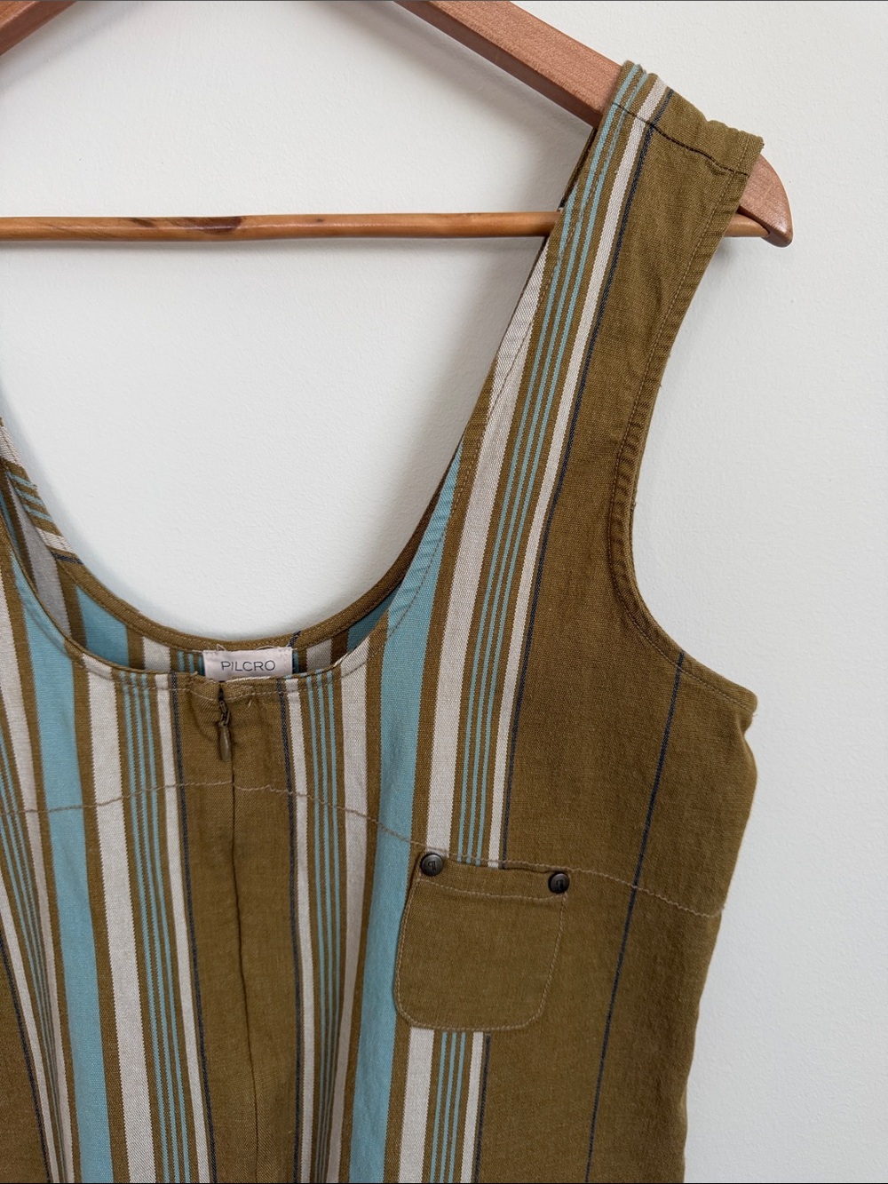 PILCRO Oversized Utility Wide-Leg Jumpsuit - Picture 4 of 8